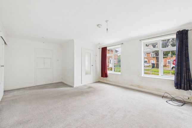 21, Furzedown, Littlehampton photo 3
