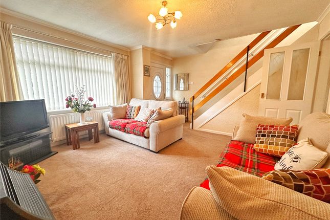 165, Hereford Way, Manchester photo 2