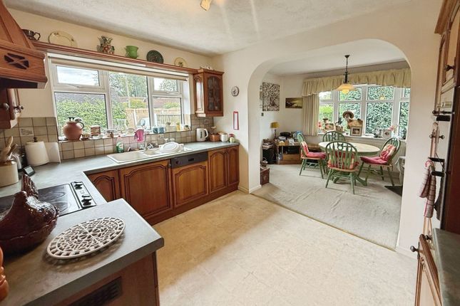 11 Midway, Cheadle photo 2