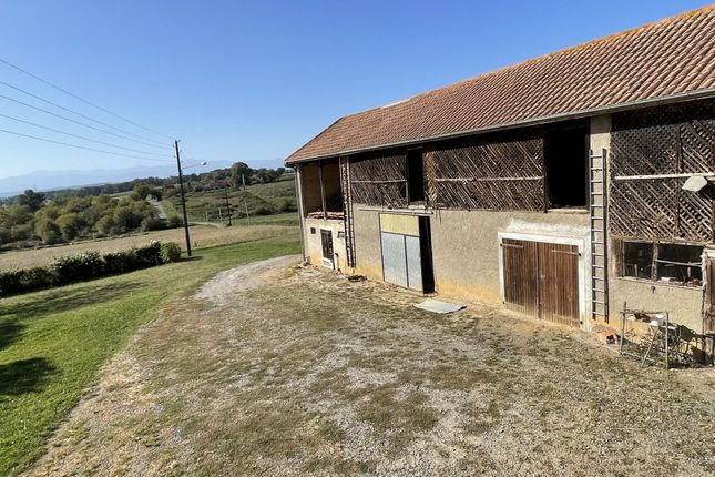 Farmhouse for sale in Trie-Sur-Baise, Midi-Pyrenees, 65220, France