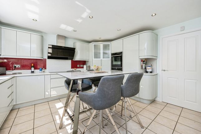 9, Nightingale Way, Bedford photo 4