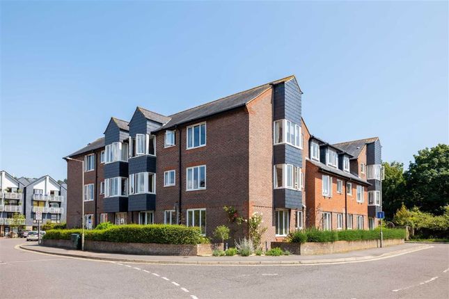 Thumbnail Flat for sale in Greyfriars Court, Lewes, East Sussex