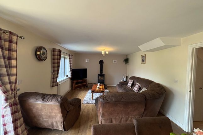 19a Newtown Coat Road, Martock photo 3