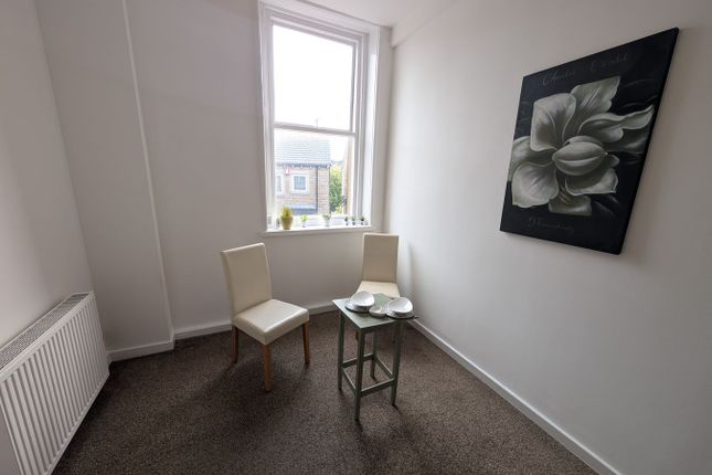 5 Rochester House, Main Street, Keighley photo 5