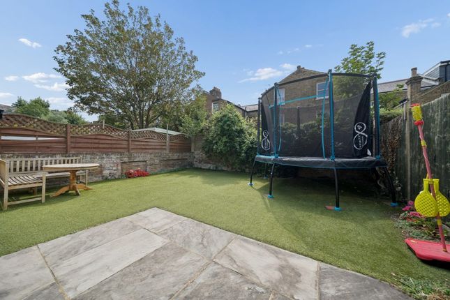 84, Rattray Road, London photo 4