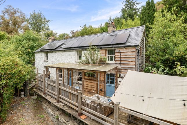 4-bed detached on Peroryn,, Talywern, Powys, £425,000