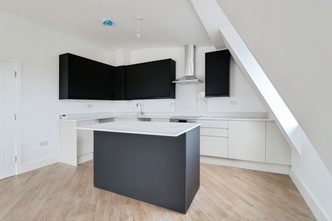 Flat Flat 4, 63-65, Spa Road, Hockley photo 4
