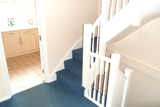 Maisonette to rent in Lewis Road, Gravesend