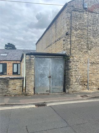 Parking/garage for sale in London Road, Bicester, Oxfordshire