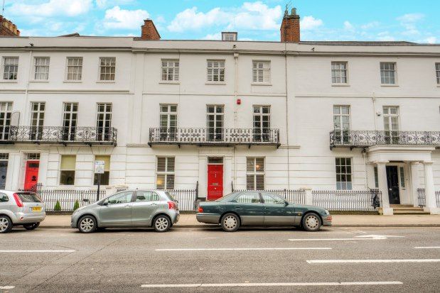Thumbnail Terraced house to rent in Clarendon Square, Leamington Spa