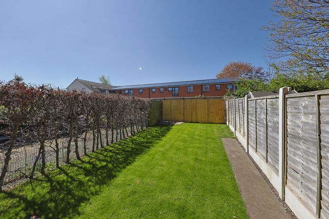 22, Beehive Road, Chesterfield photo 4
