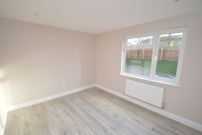 Flat 2 The Warren,, Jackson Court, High Wycombe photo 5
