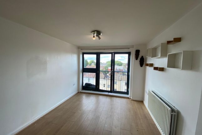 Flat 25 Granary Court,, 1 Millstone Close, Newham photo 5