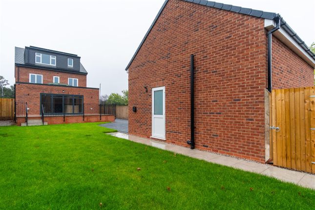 Croston Road, Leyland photo 4