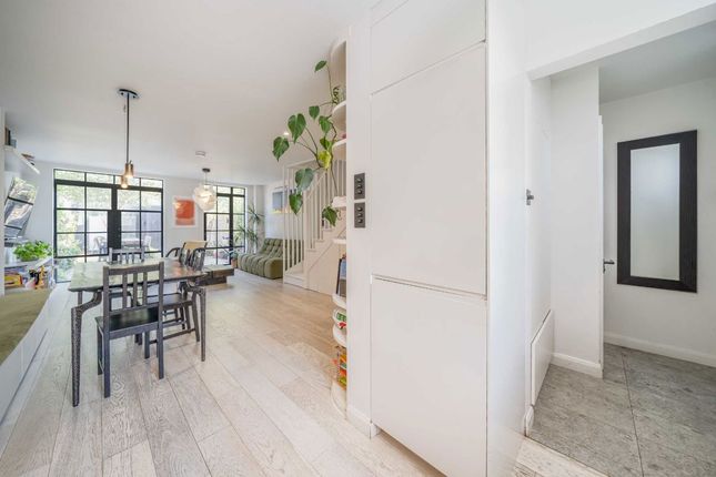 5, Evelyn Road, London photo 4