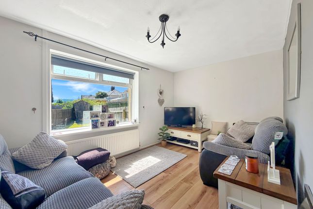 52 Llanfabon Drive, Caerphilly photo 3