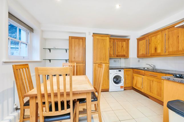 Flat for sale in Slievemore Close, London