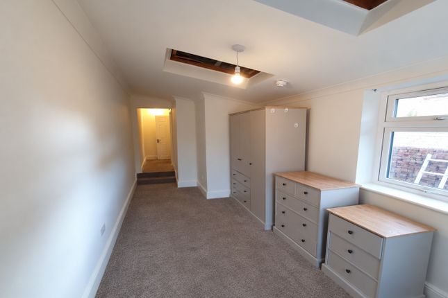GROUND FLOOR REAR ROOM, 70, Boston Road, Hanwell photo 3