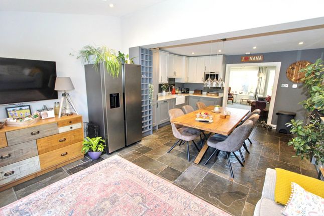 48 Columbine Road, High Wycombe photo 5