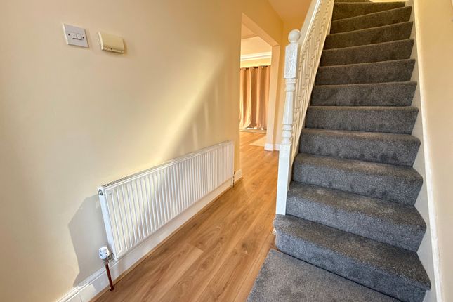 7 Pensnett Road, Brierley Hill photo 2
