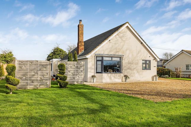 3-bed bungalow on Sunnyside, Cheltenham, £550,000