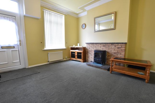 Terraced house to rent in Victoria Road, Scunthorpe