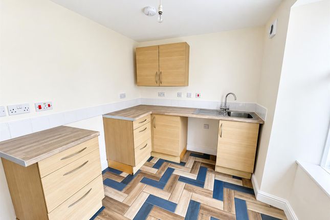 Flat 1, 6 - 8 Newland Street, Coleford photo 2