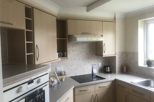 Flat 45, Barnes Wallis Court, 28, Oyster Lane, West Byfleet photo 4