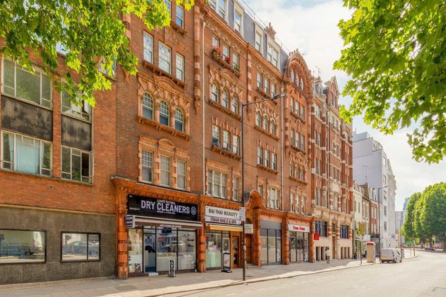 Thumbnail Flat to rent in Vauxhall Bridge Road, London