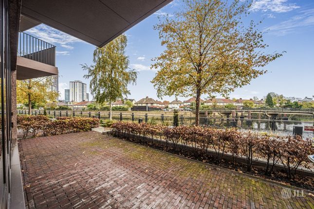 Copperworks Wharf, London photo 4