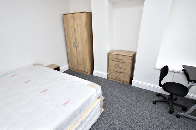13, Romney Street, Salford photo 5