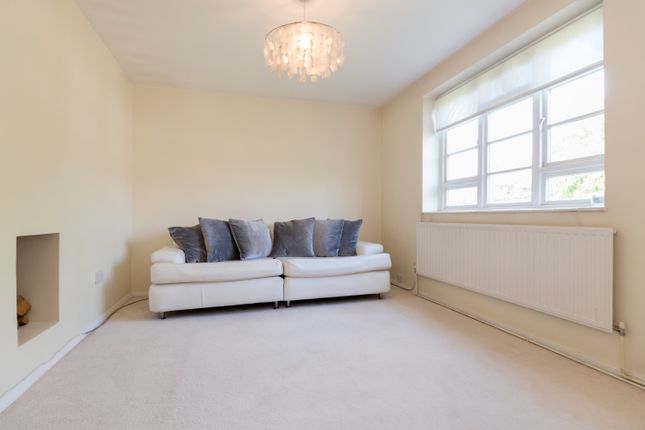 Flat 39, Melford Court, Melford Road, Dulwich photo 2