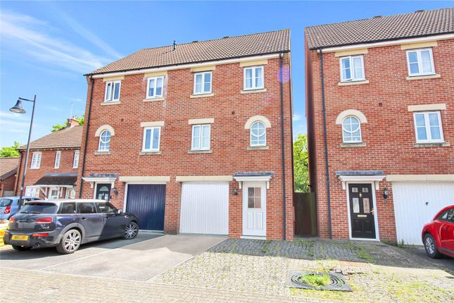Semi-detached house for sale in Giotto Close, Oakhurst, Swindon