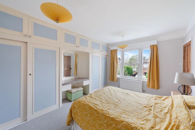 9, Smithy Lane, Lower Kingswood photo 4