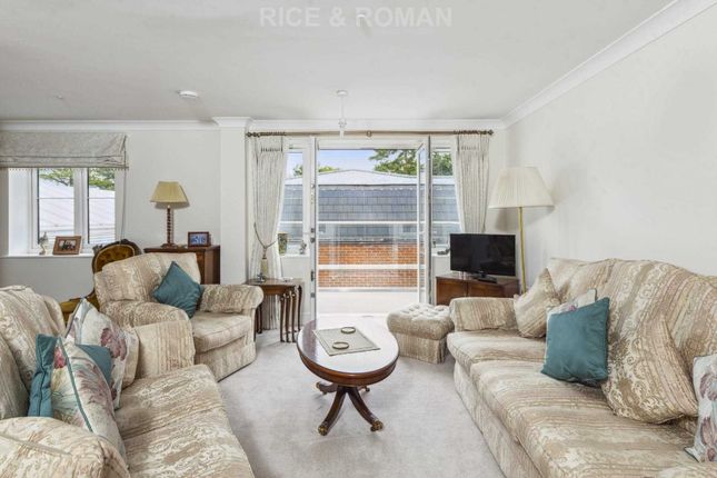 Flat for sale in Lynwood Village, Ascot