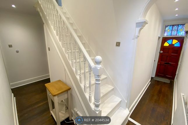 Terraced house to rent in Devonshire Square, Southsea