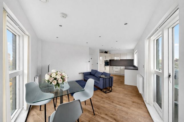 Flat 35, Greenaway Apartments, 37, Bedford Road, London photo 3
