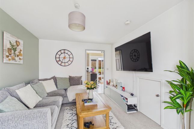 47, Kingsbridge Crescent, Middlesbrough photo 2