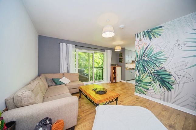 Flat 49, Greenway Court,, Seacole Gardens, Hampshire photo 4