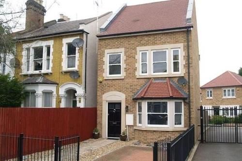Thumbnail Room to rent in Truro Road, London