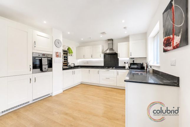 3, Fairmount Drive, South Ockendon photo 2