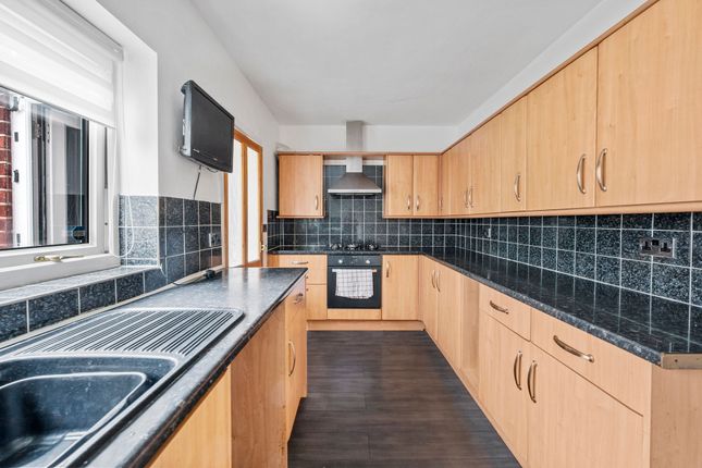 2 Hughes Avenue, Warrington photo 3