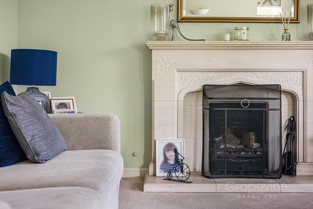 14, Martineau Lane, Reading photo 4