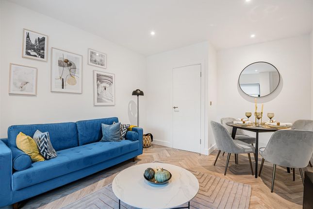 Living Dining Area