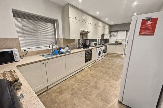 9 Wilton Avenue, Manchester photo 5