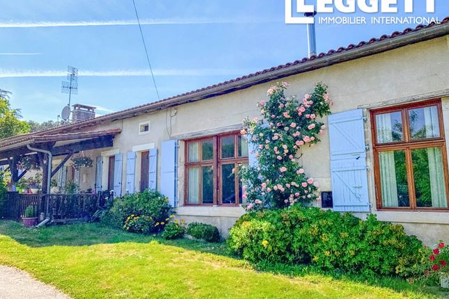 Thumbnail Villa for sale in Bonnes, Charente, Nouvelle-Aquitaine