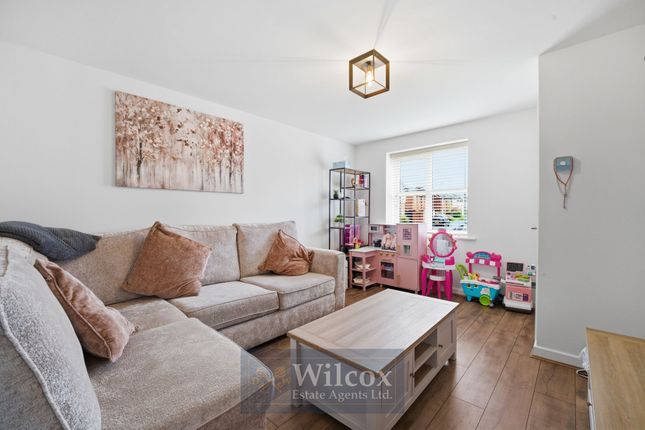 40 Elderfield Road, Bolton photo 2