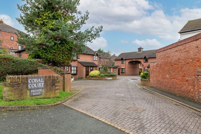 4 Cobal Court Churchfield Road, Frodsham photo 2