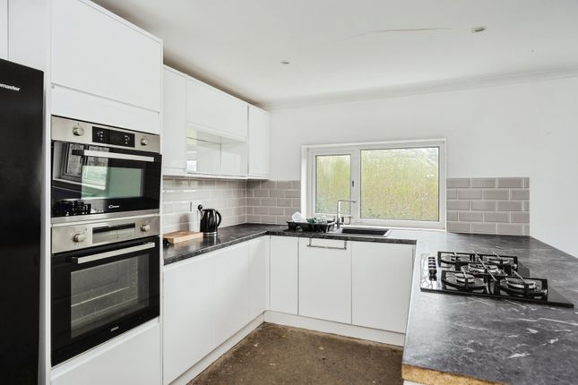 114, Swansea Road, Pontardawe photo 4