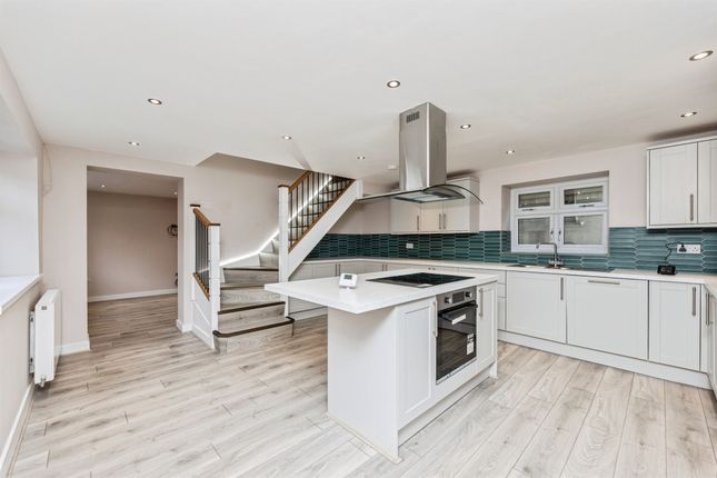 15, Moorside Road, Bradford photo 2